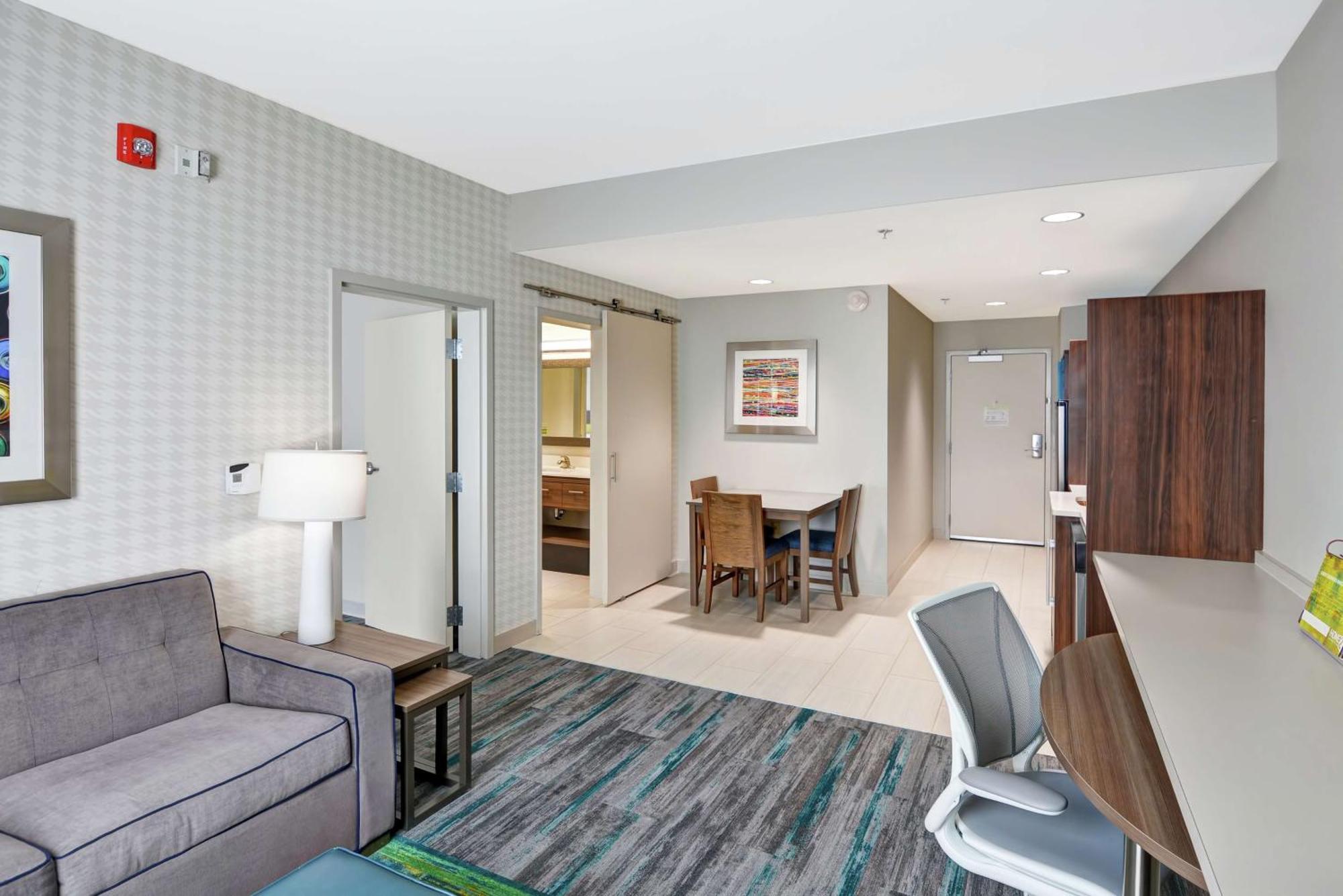 Hotel Home2 By Hilton